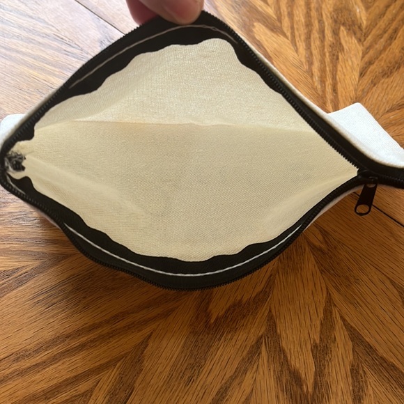 Cosmetic Bag - RESCUE ALL THE DOGS (: New - Picture 4 of 14